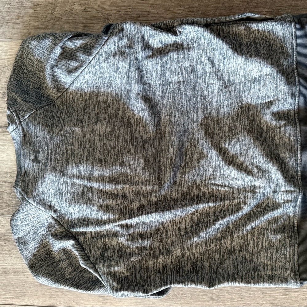 Women’s Under Armour Hoodie - Picture 7 of 7